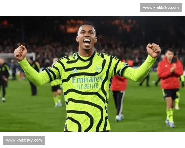 釜山偶像迎战江原FC焦点对决赛季走势全面解析看点前瞻与关键球员博弈